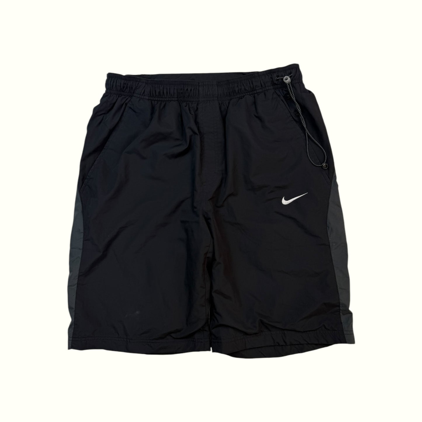 Vintage Nike athletic dept baggy shorts (M)