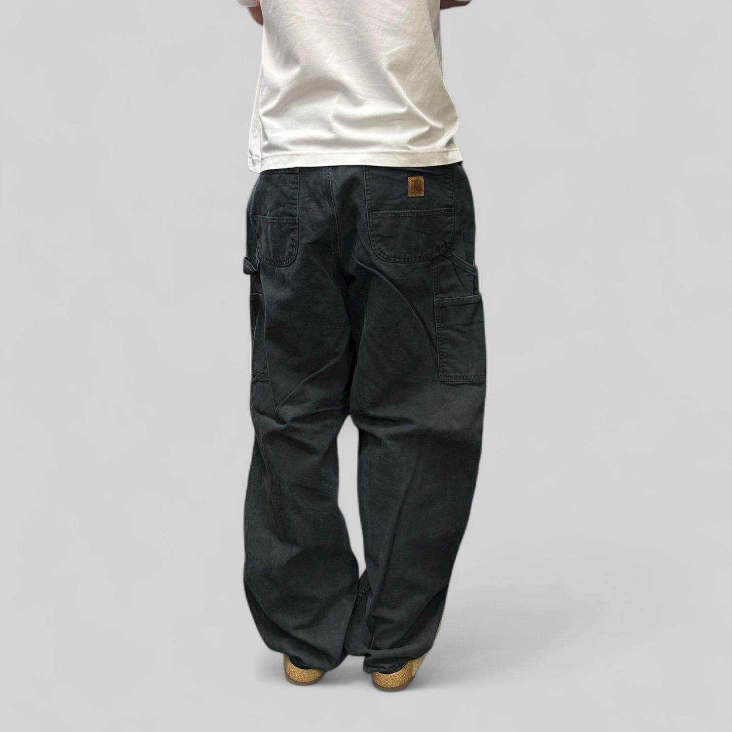 Carhartt baggy carpenter pants (W34)