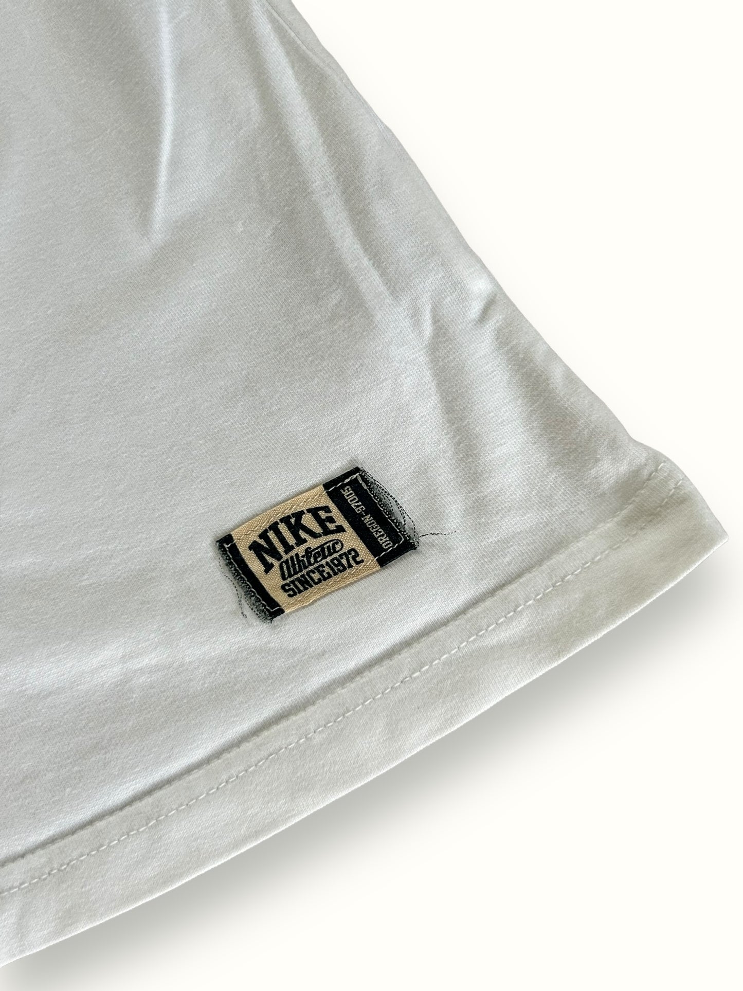 Vintage Nike athletic spell out tee (L)