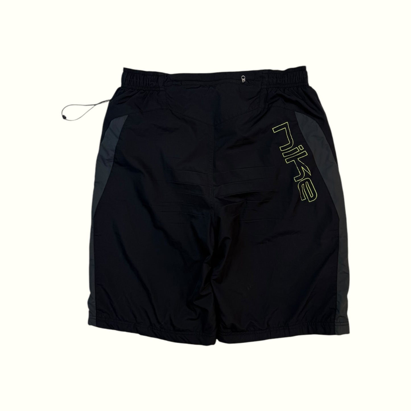 Vintage Nike athletic dept baggy shorts (M)