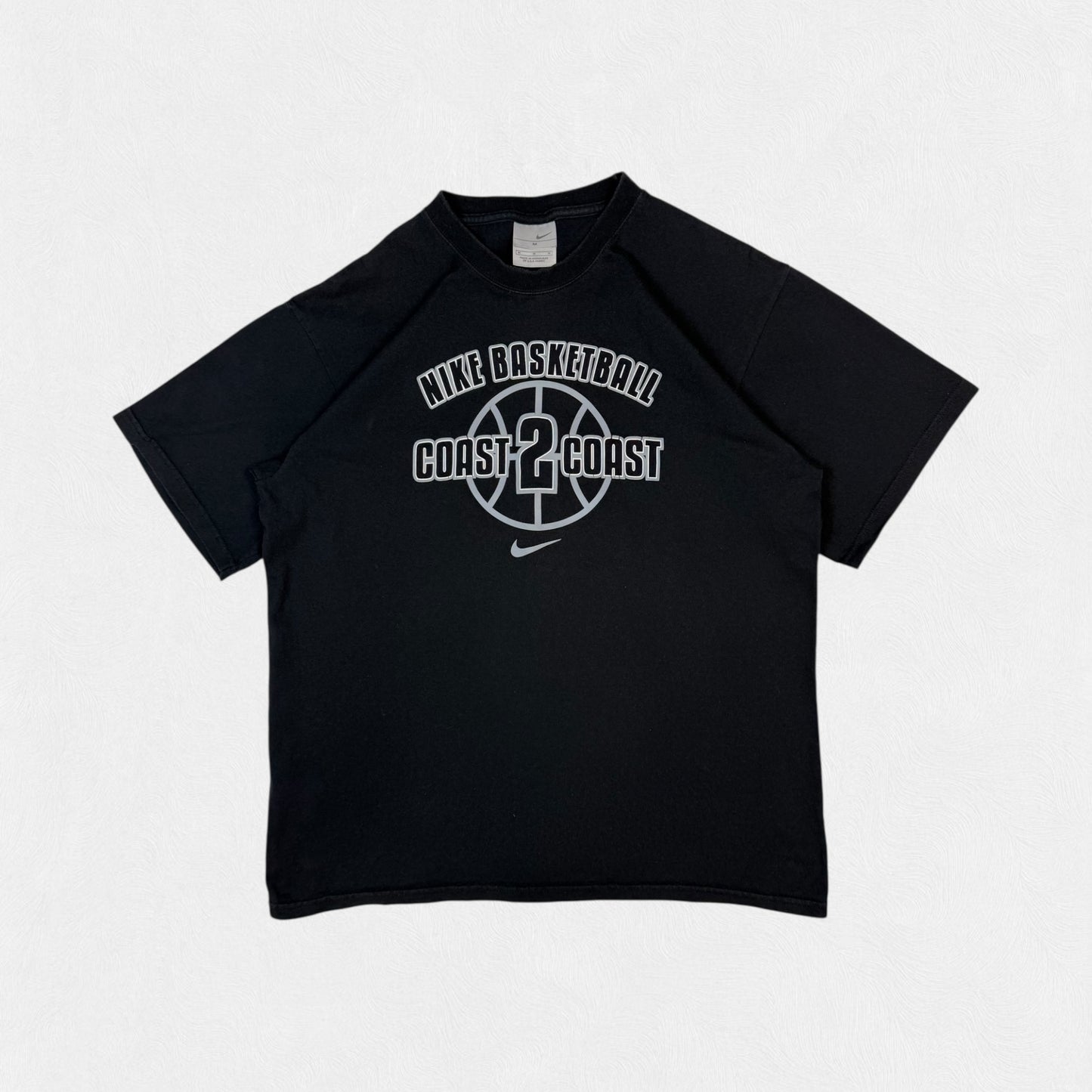 Vintage Nike basketball centre swoosh graphic tee (M)
