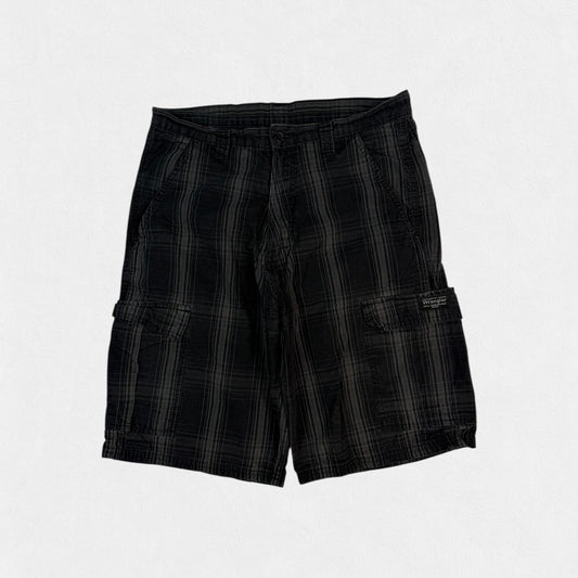 Wrangler baggy checkered cargo shorts (W30)