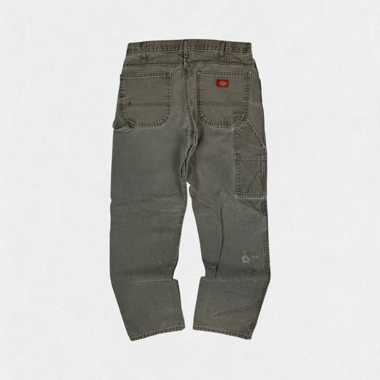 Vintage Dickies baggy carpenter pants (W34)