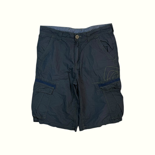Vintage Quiksilver baggy cargo shorts (W34)