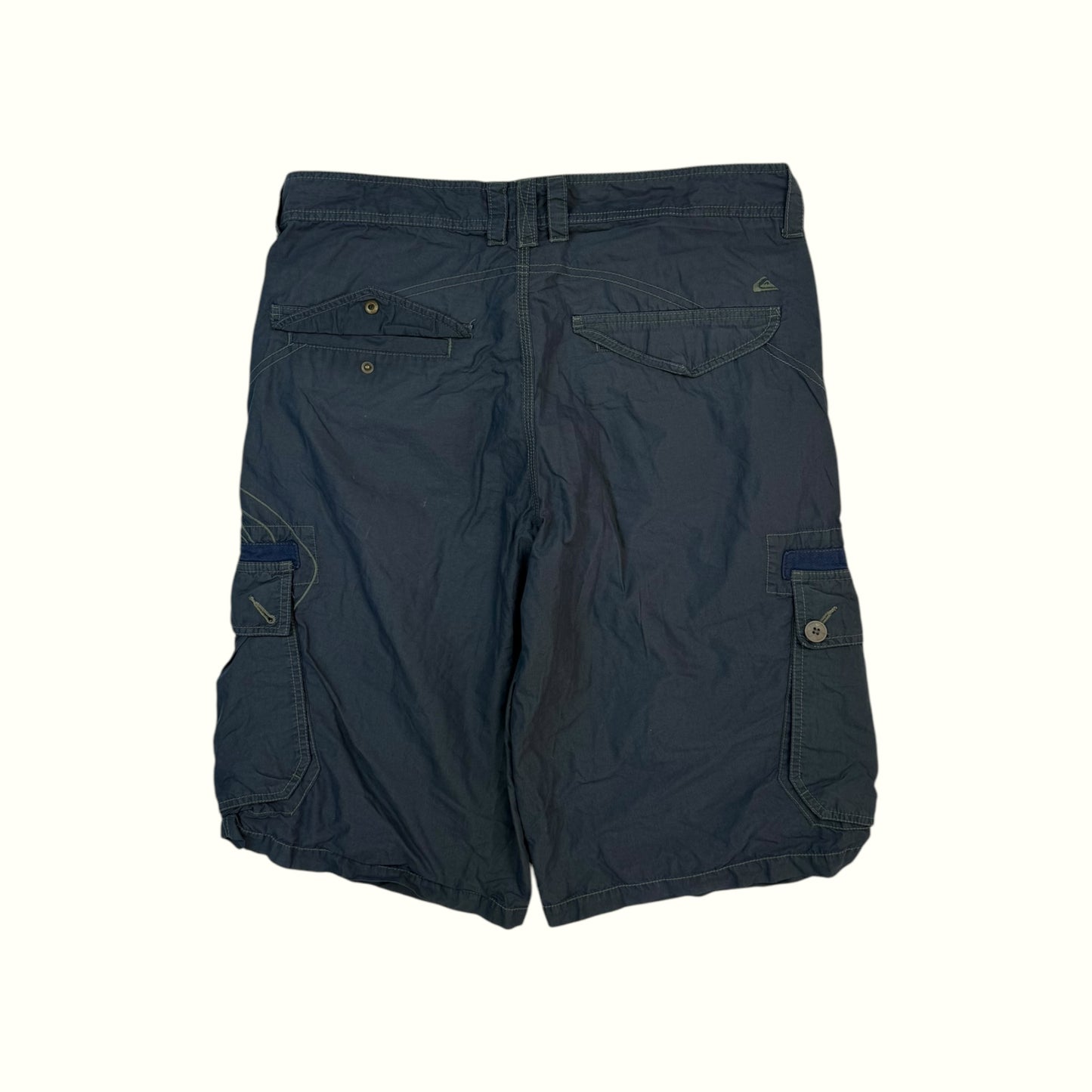 Vintage Quiksilver baggy cargo shorts (W34)