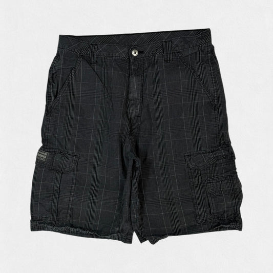 Wrangler baggy checkered cargo shorts (W32)