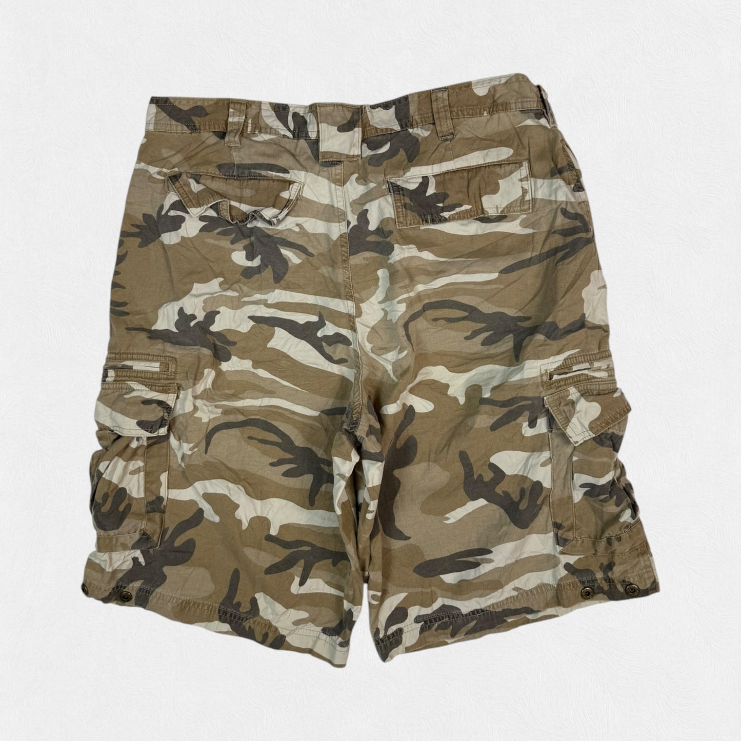 Vintage Lee dungarees camouflage baggy cargo shorts (W36)