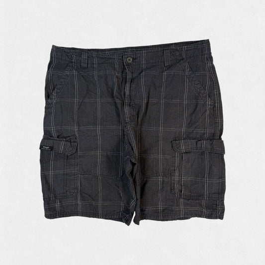 Vintage Wrangler baggy checkered cargo shorts (W40)