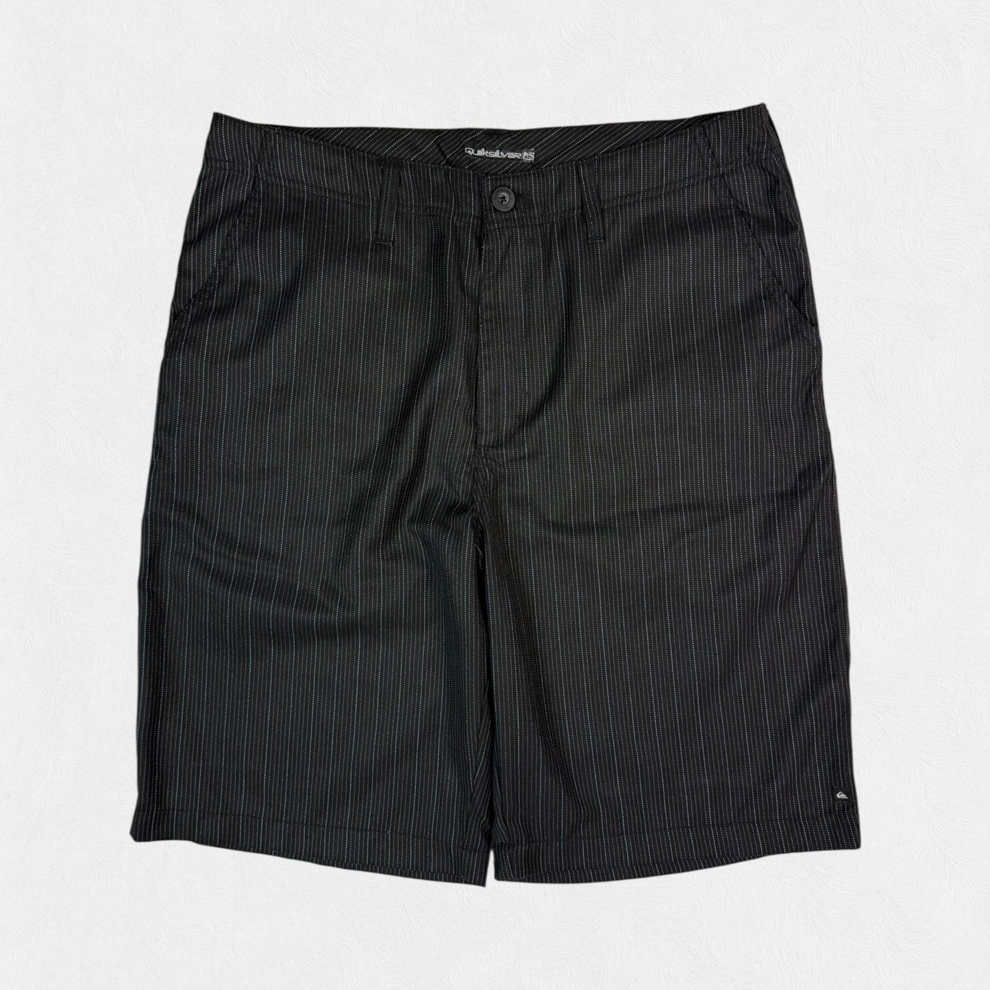 Vintage Quiksilver pinstripe baggy shorts (W34)