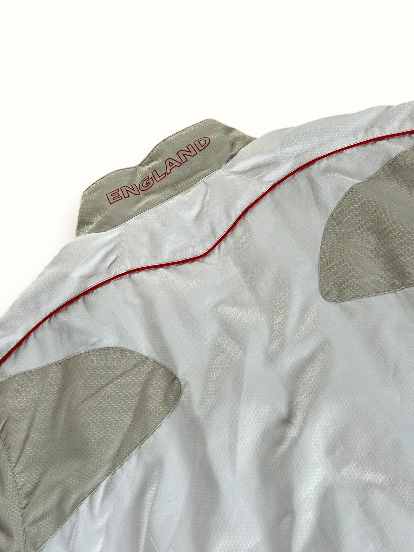 Vintage England 2006-08 Umbro track jacket (XXL)