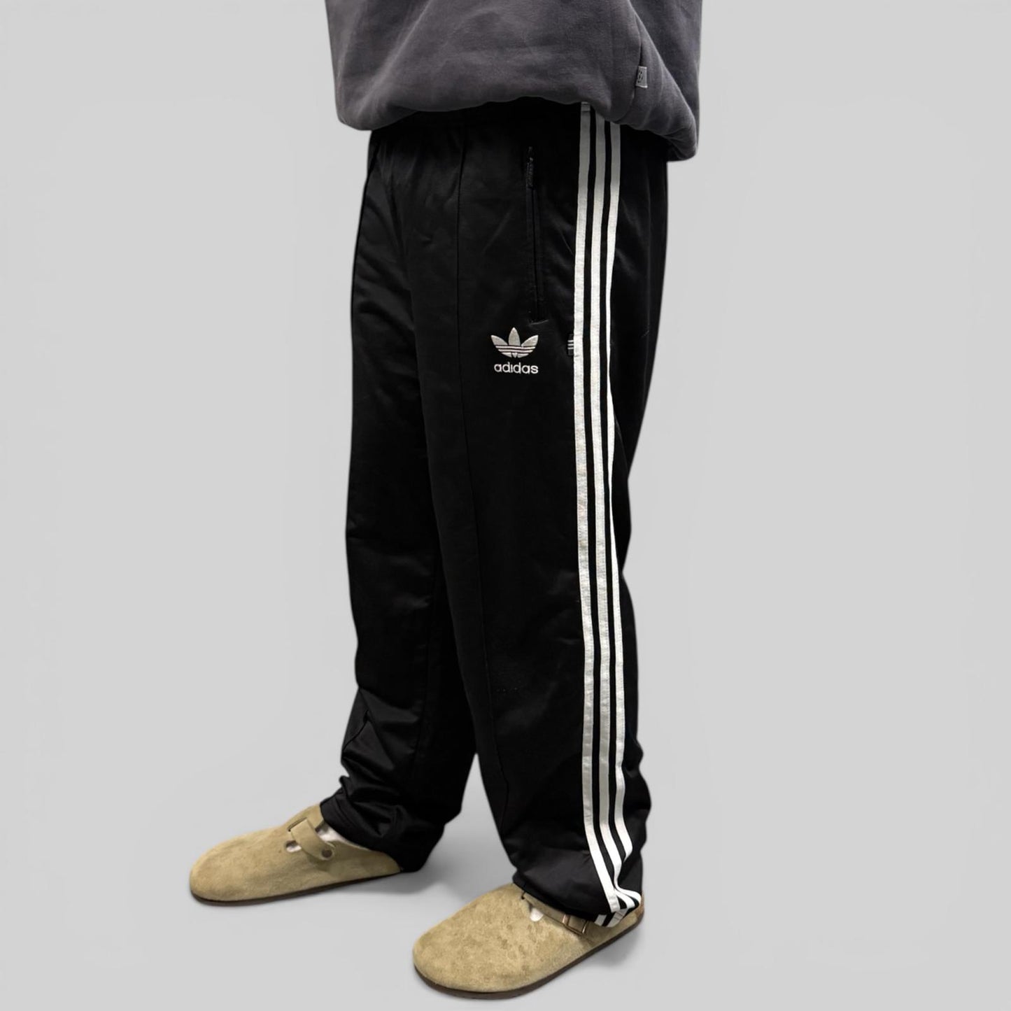 Vintage 90s adidas originals baggy track pants (M)