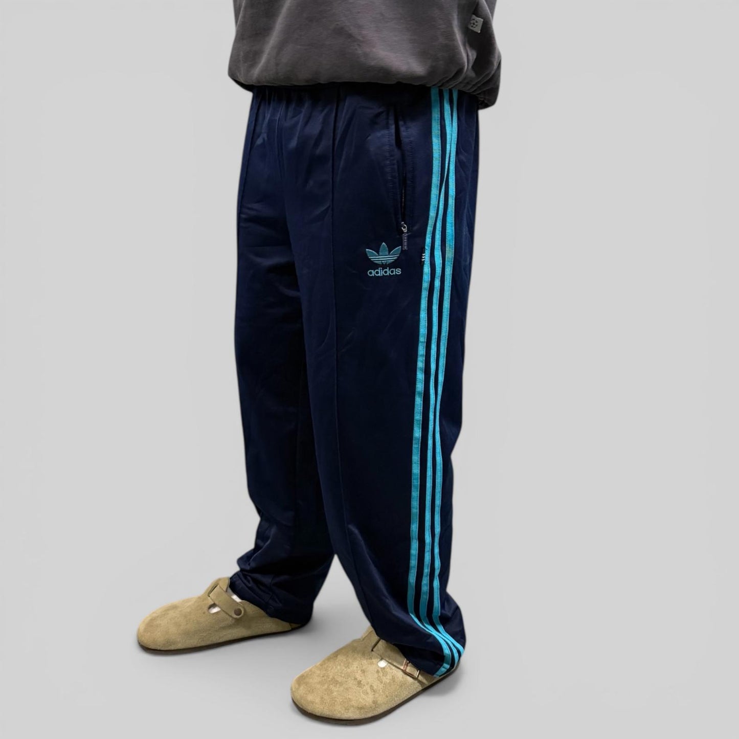 Vintage 90s adidas originals baggy track pants (M)