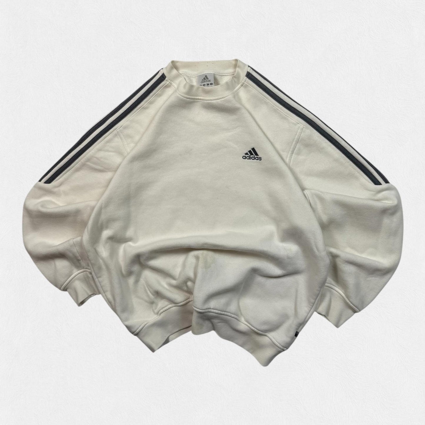 Vintage adidas small logo sweatshirt (M)