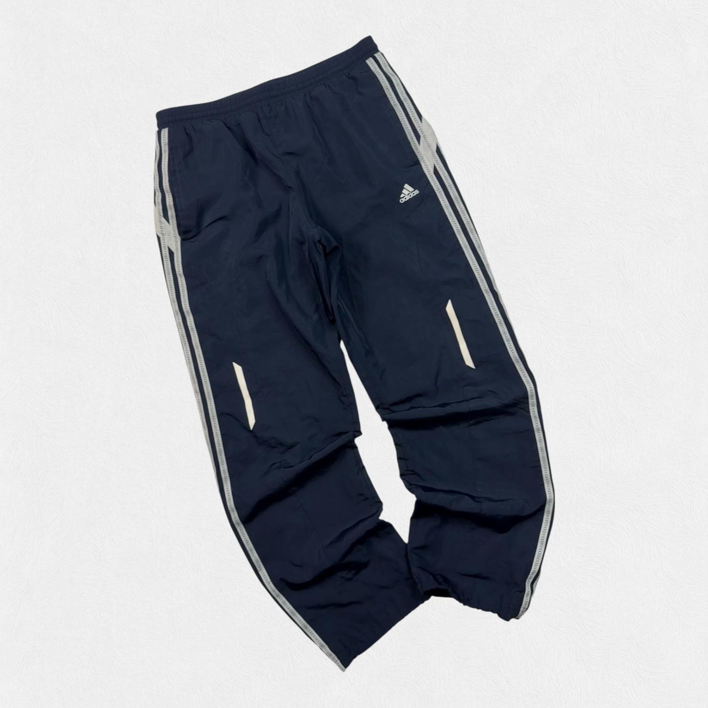 Vintage Adidas baggy side stripe track pants (S)