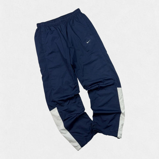 Vintage Nike baggy track pants (M)