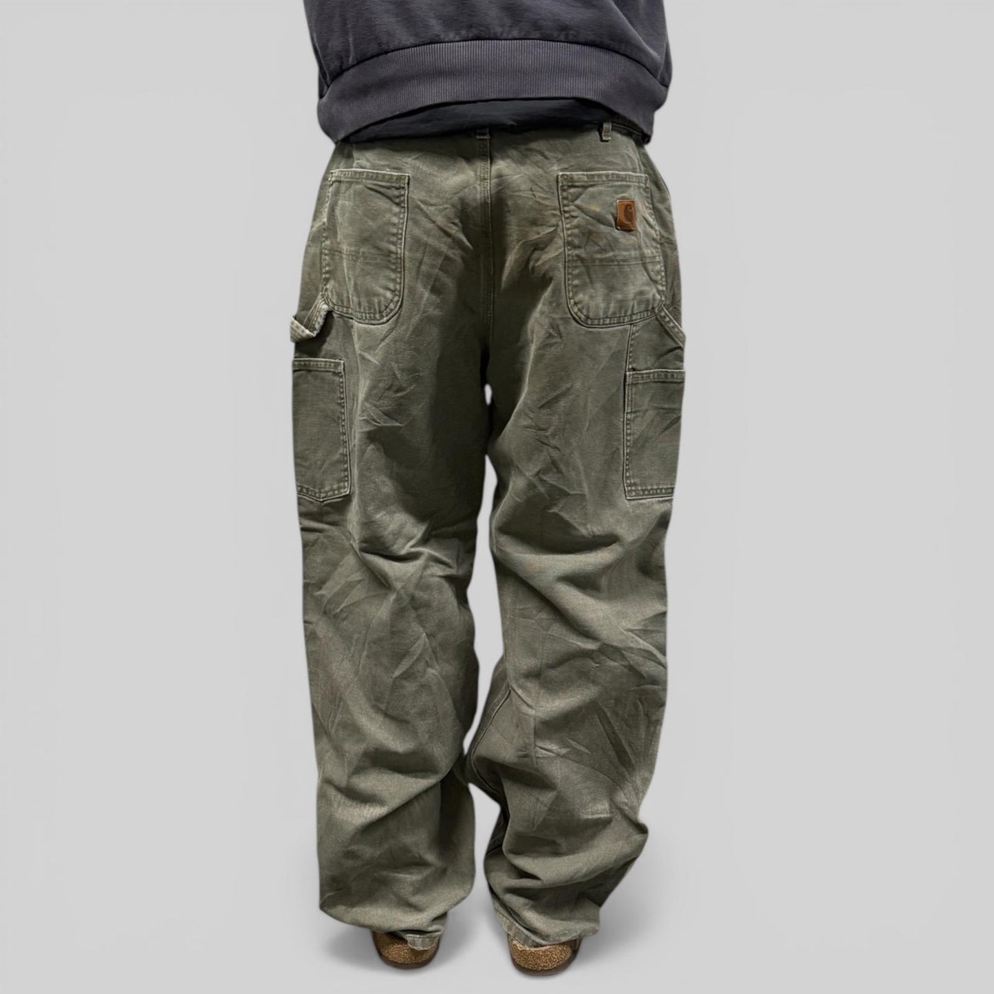 Carhartt baggy carpenter pants (W36)