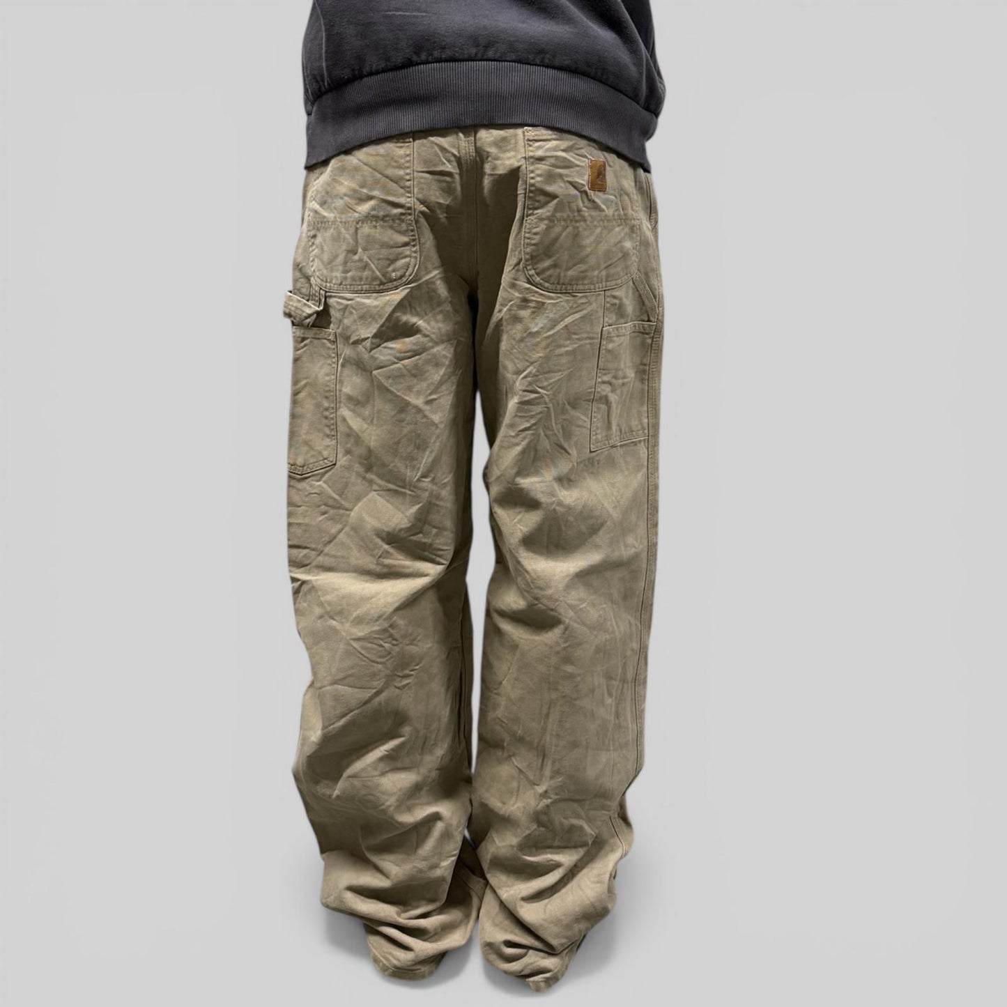 Vintage Carhartt baggy carpenter pants (W33)