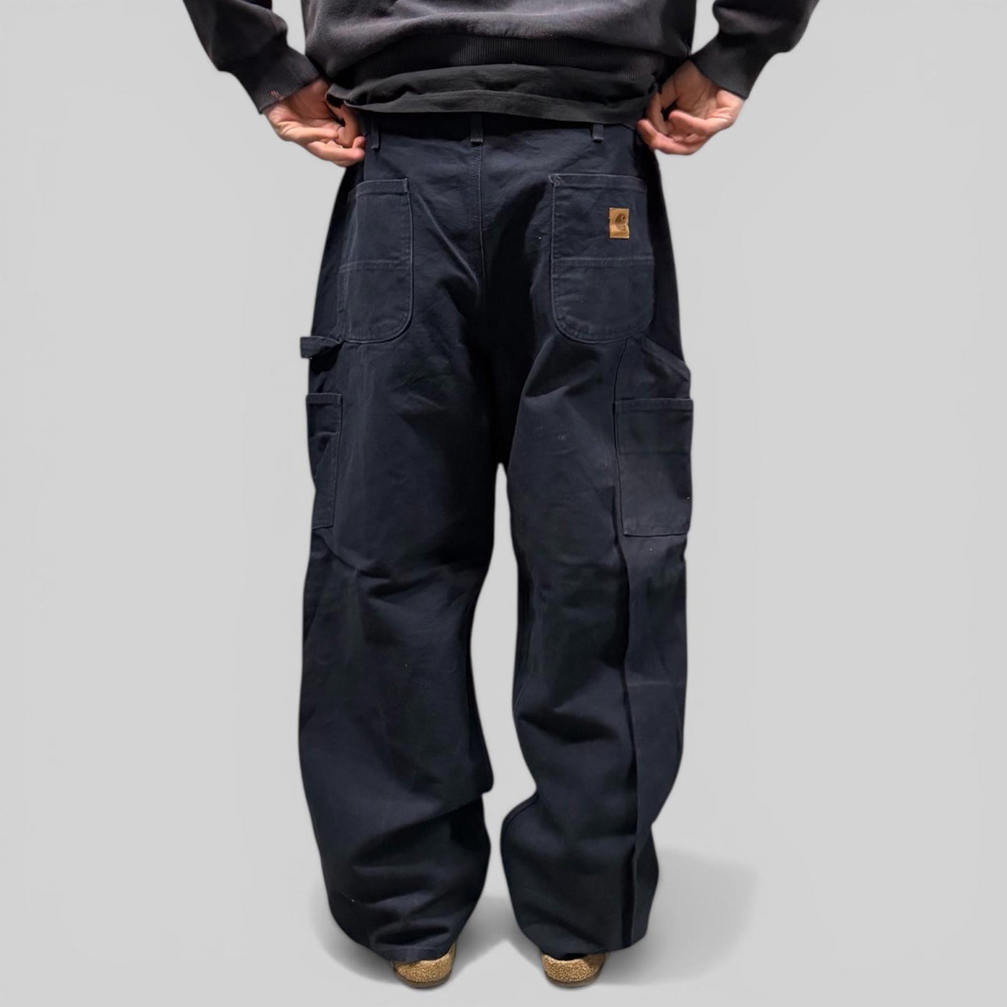 Carhartt baggy carpenter pants (W38)