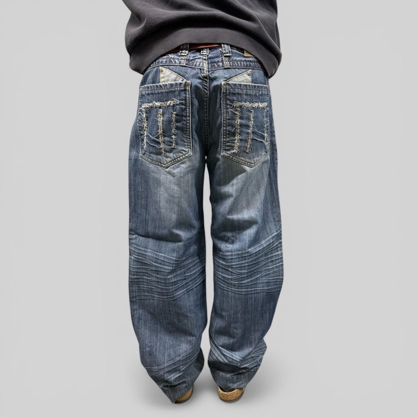 Vintage Y2K baggy hip hop jeans (W36)