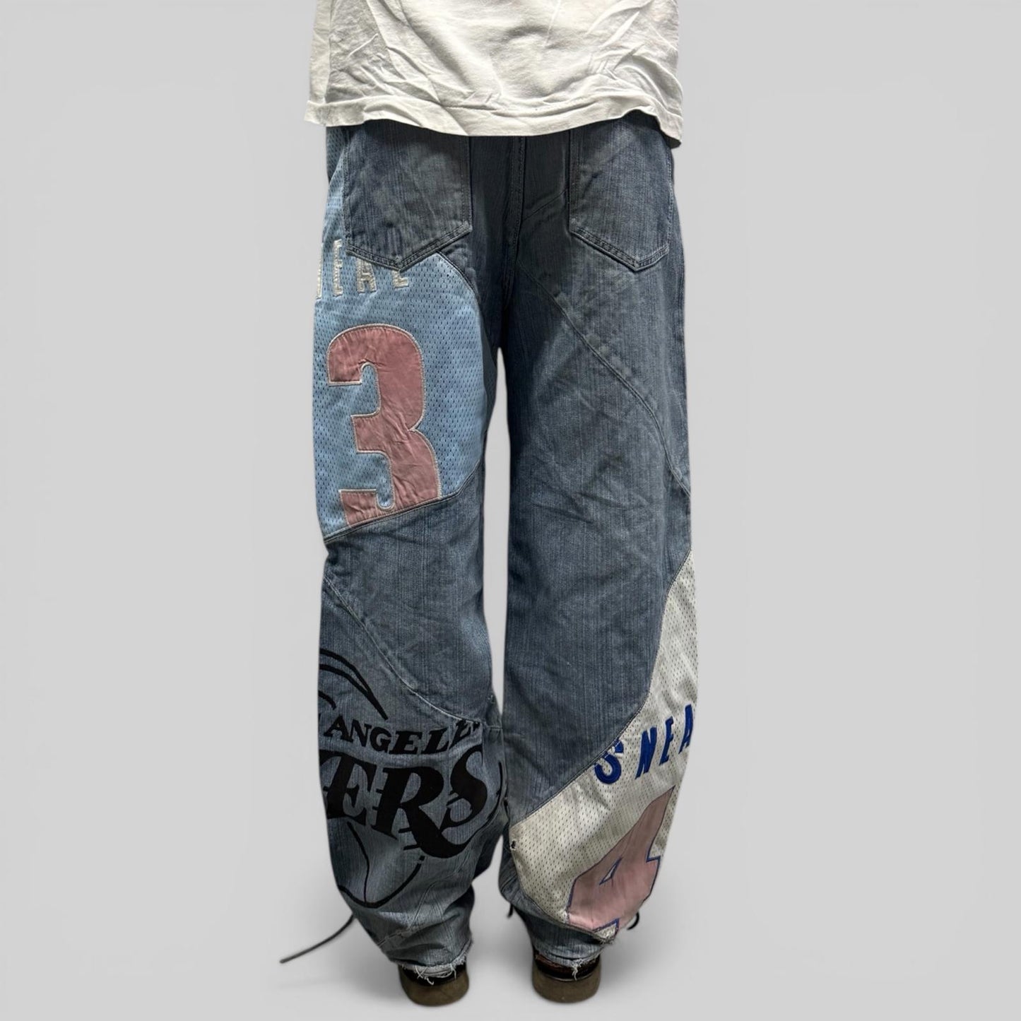 Vintage LA Lakers baggy hip hop Jeans (W30)