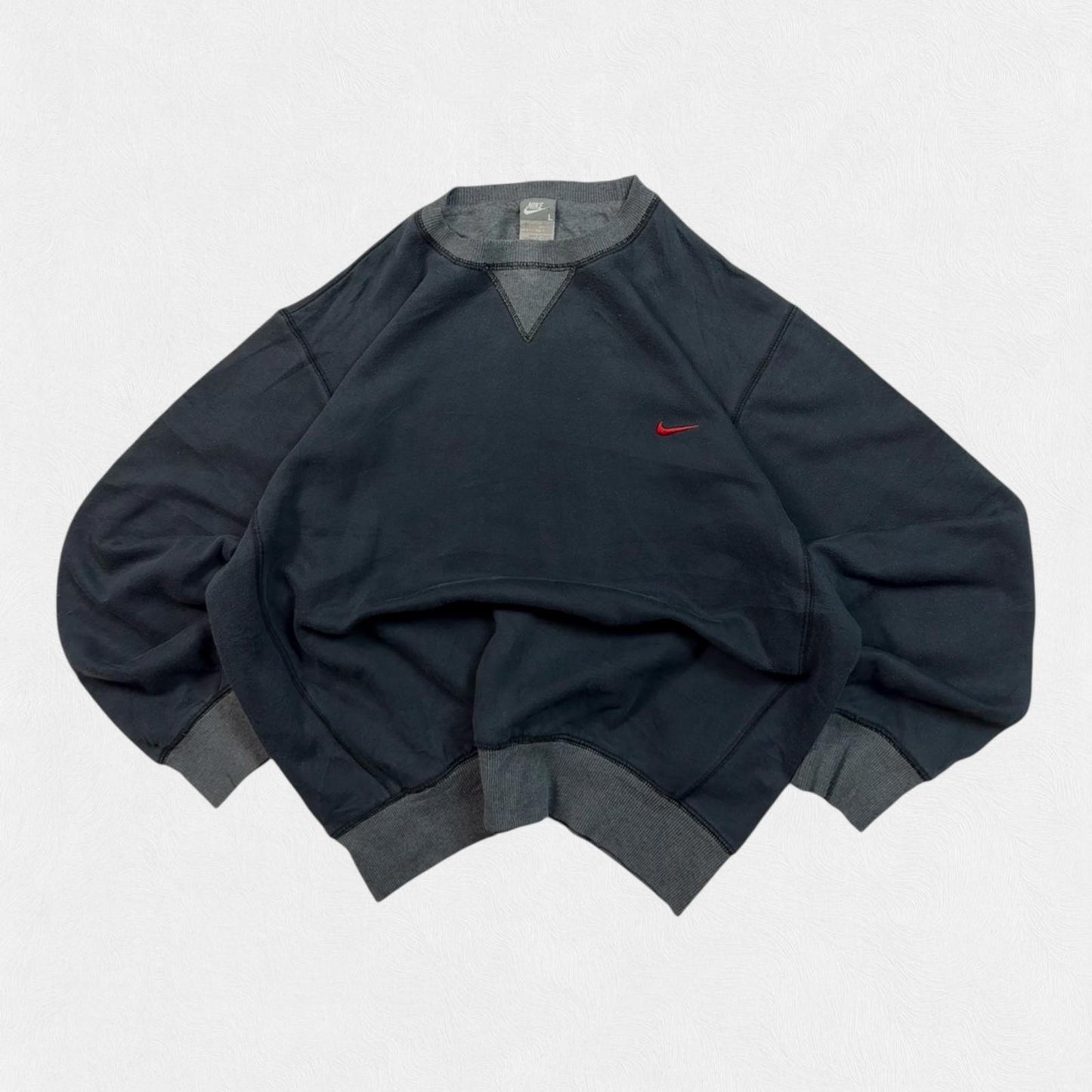 Vintage Nike mini swoosh sweatshirt (L)