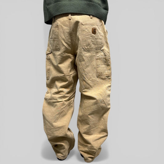 Vintage Carhartt baggy carpenter pants (W36)