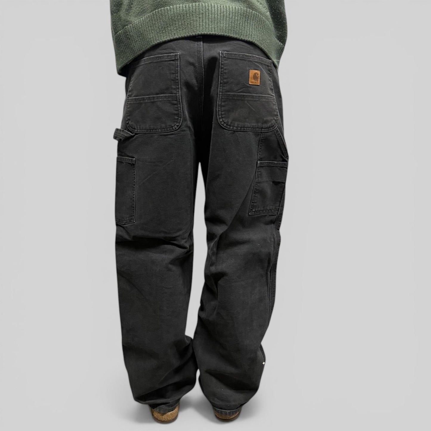 Carhartt baggy carpenter pants (W34)