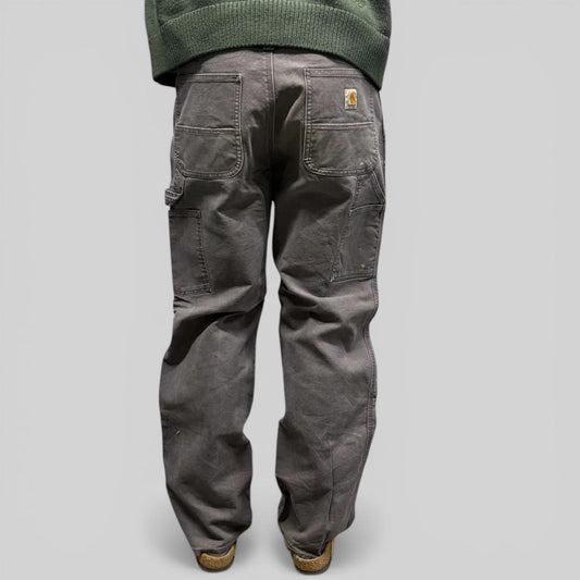 Carhartt baggy carpenter pants (W34)