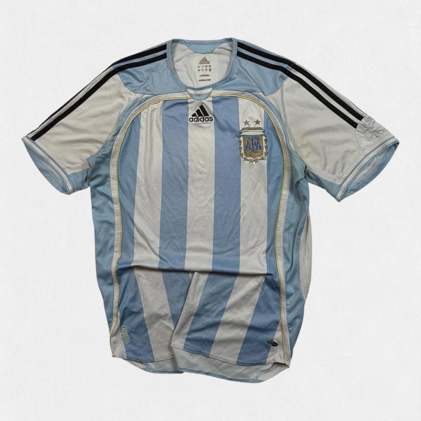 Vintage Argentina 2006/07 Adidas football shirt (M)