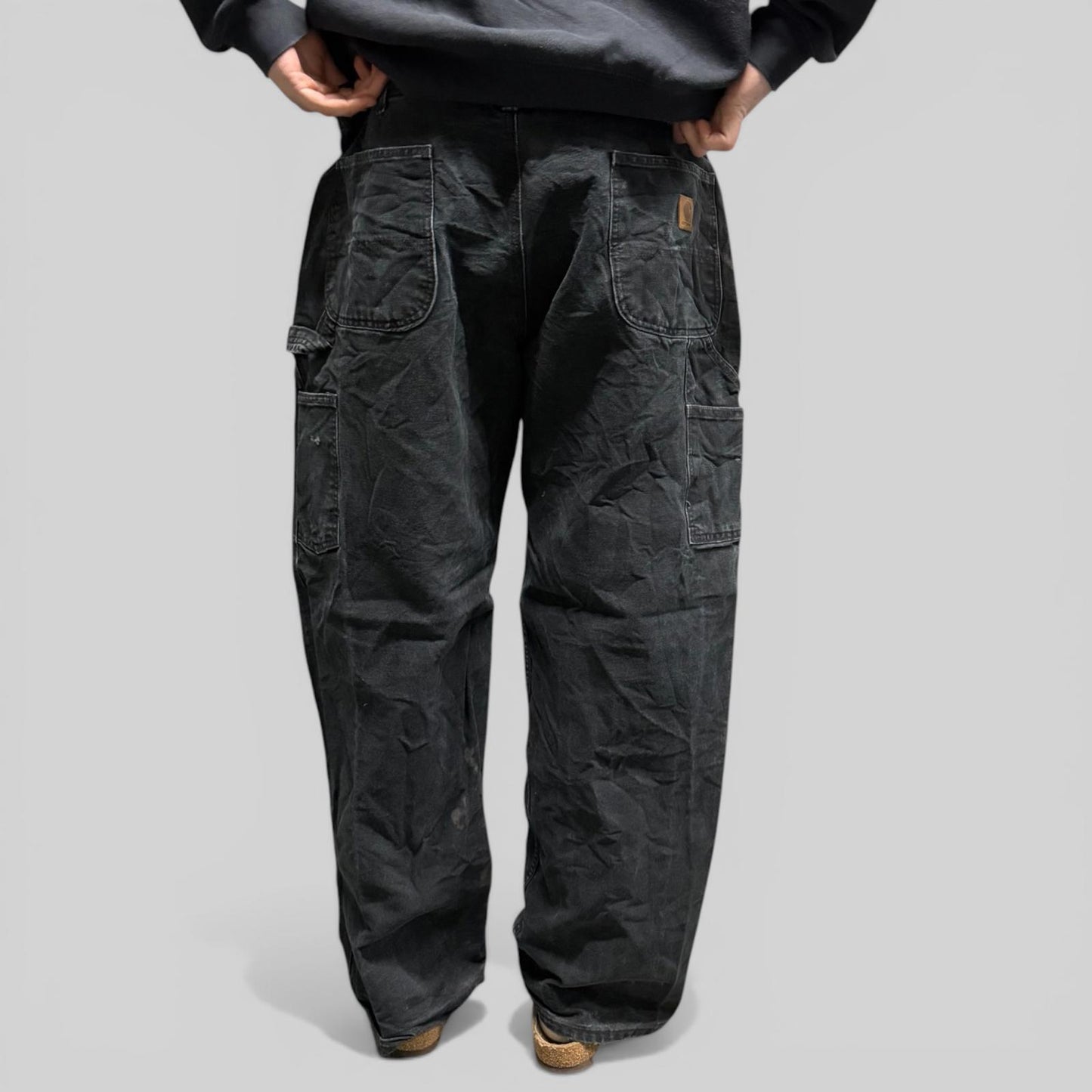 Carhartt baggy carpenter pants (W38)