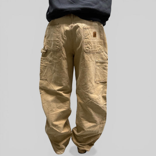Carhartt baggy carpenter pants (W36)