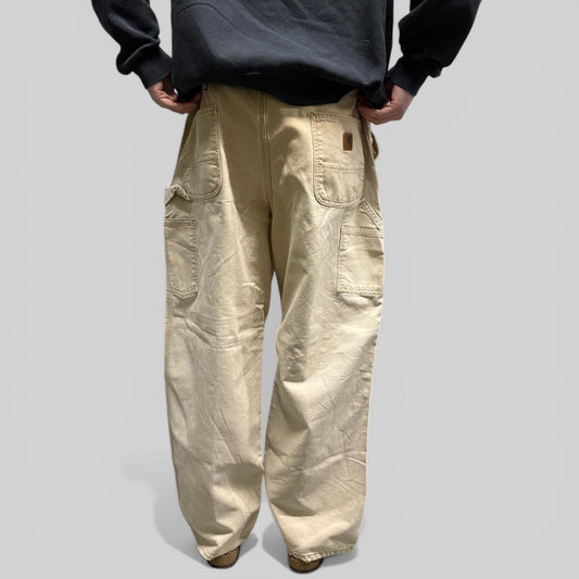 Carhartt baggy carpenter pants (W38)