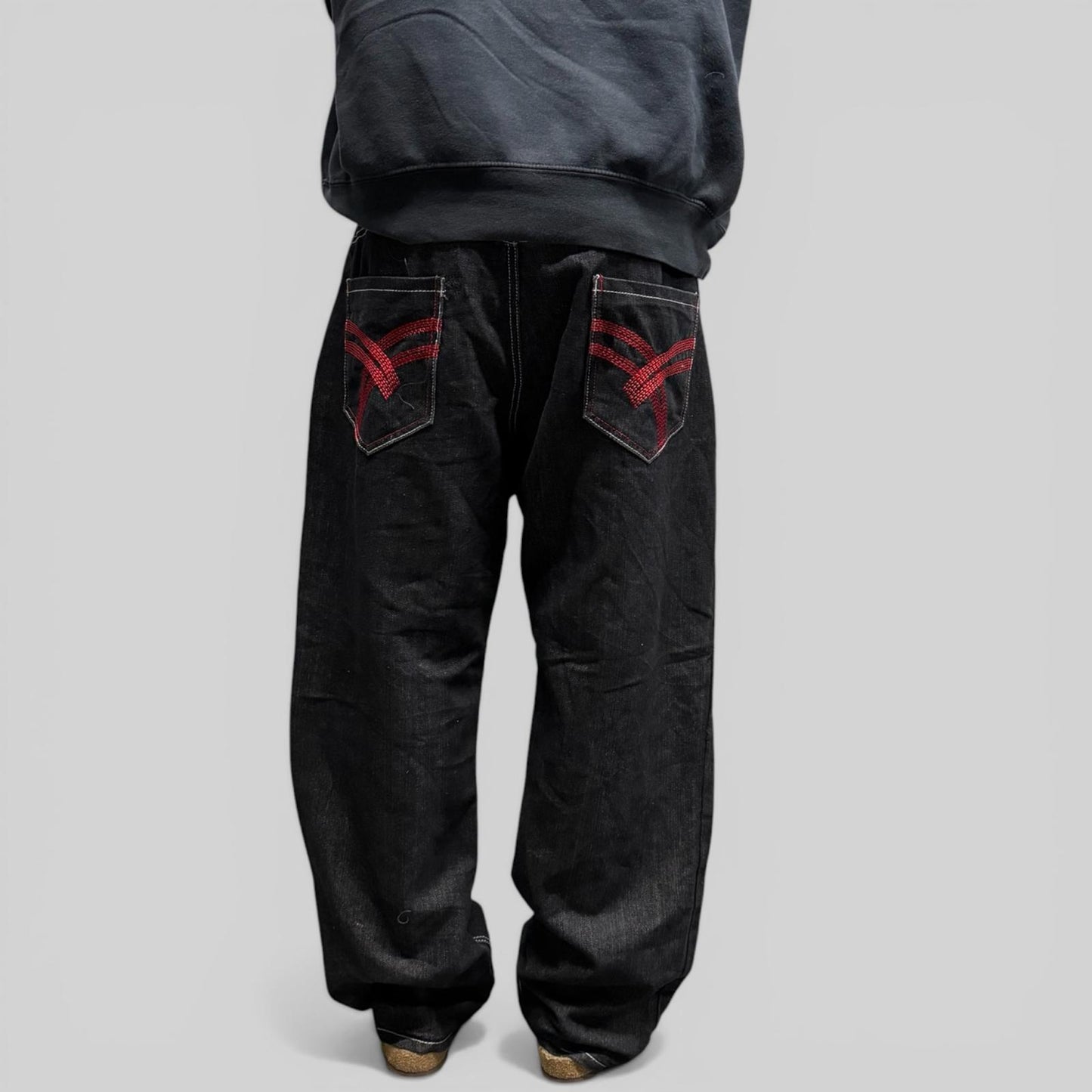 Vintage Y2K baggy hip hop jeans (W42)
