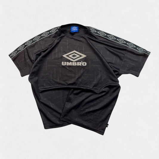 Vintage 90s Umbro centre logo sport tee (XXL)