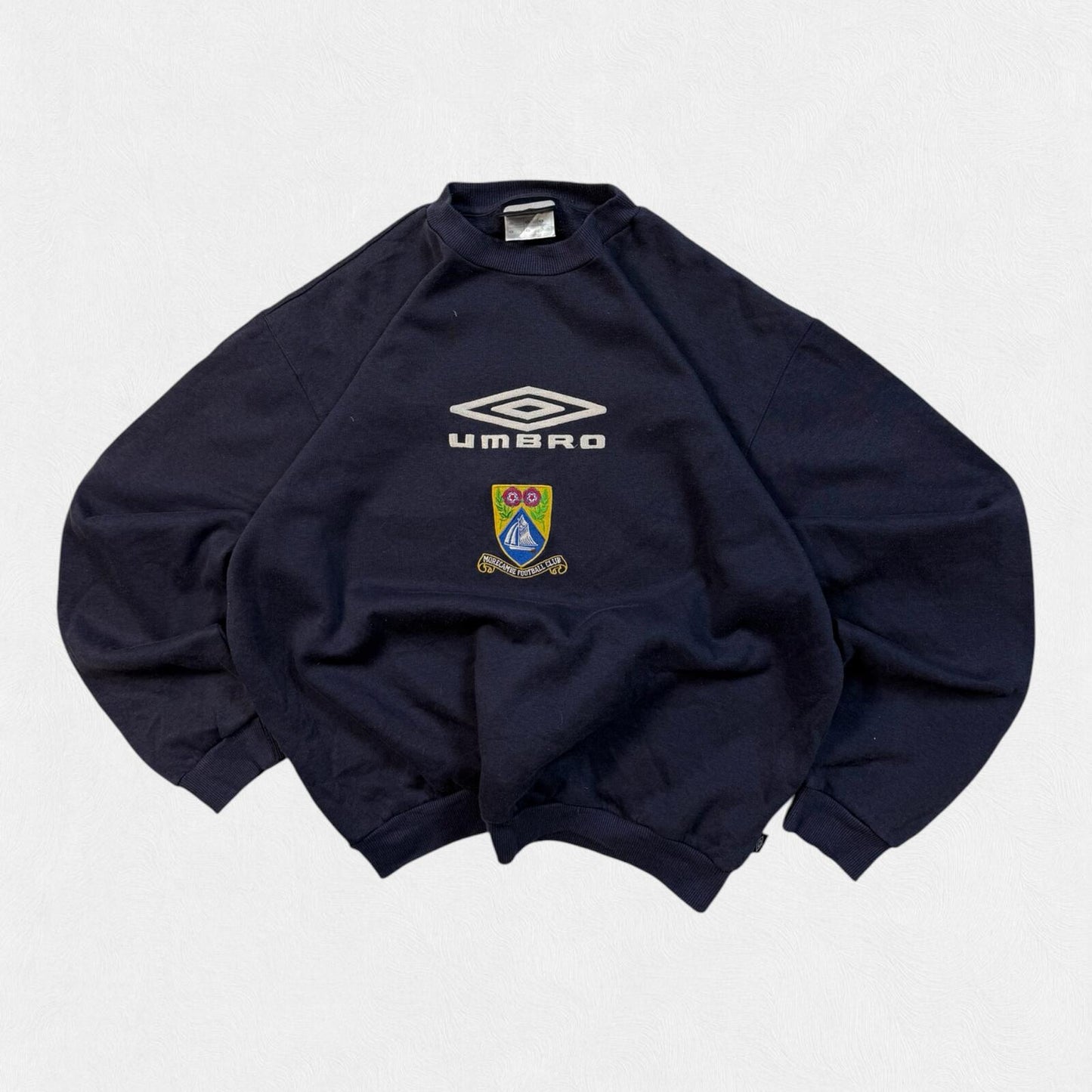 Vintage 2000s Morecambe Umbro football sweatshirt (L)