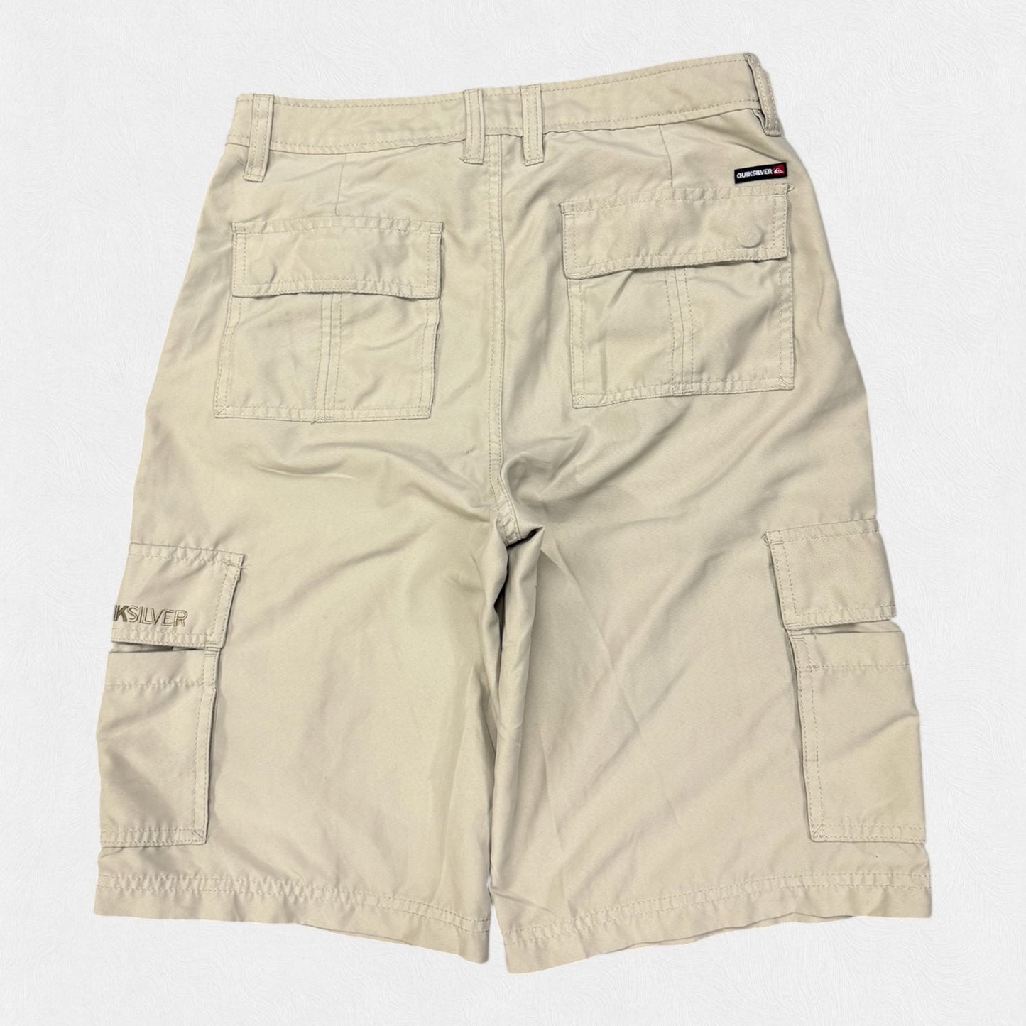 Vintage Quiksilver baggy cargo shorts (W28)