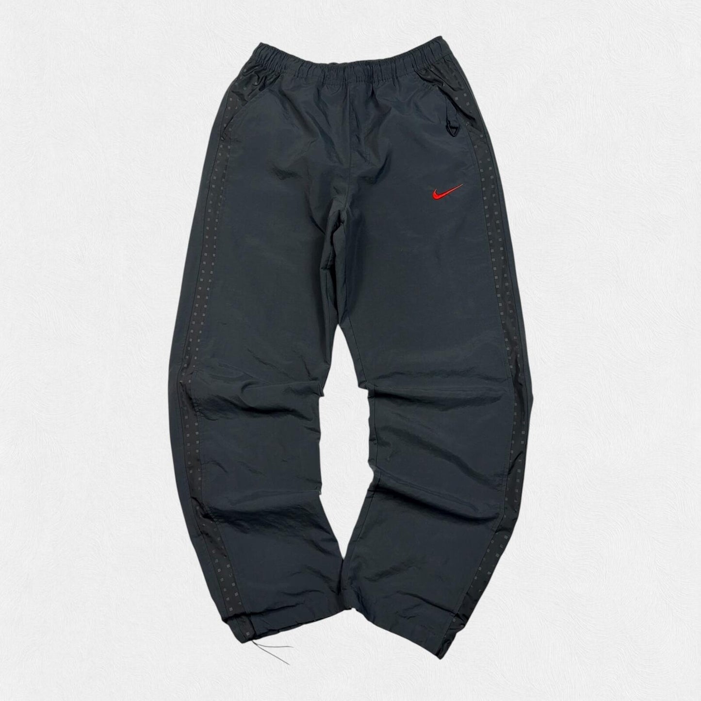 Vintage Y2K Nike baggy track pants (S)