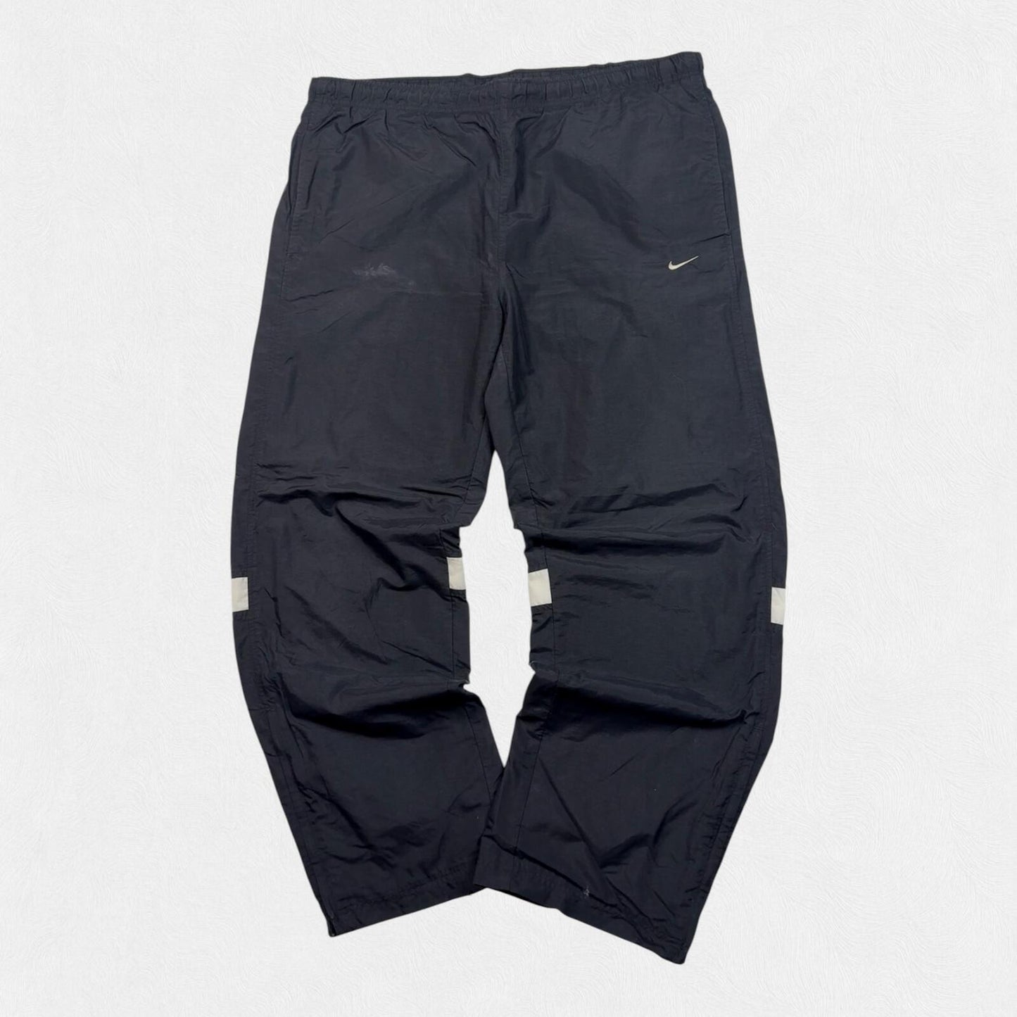 Vintage Y2K Nike baggy track pants (L)