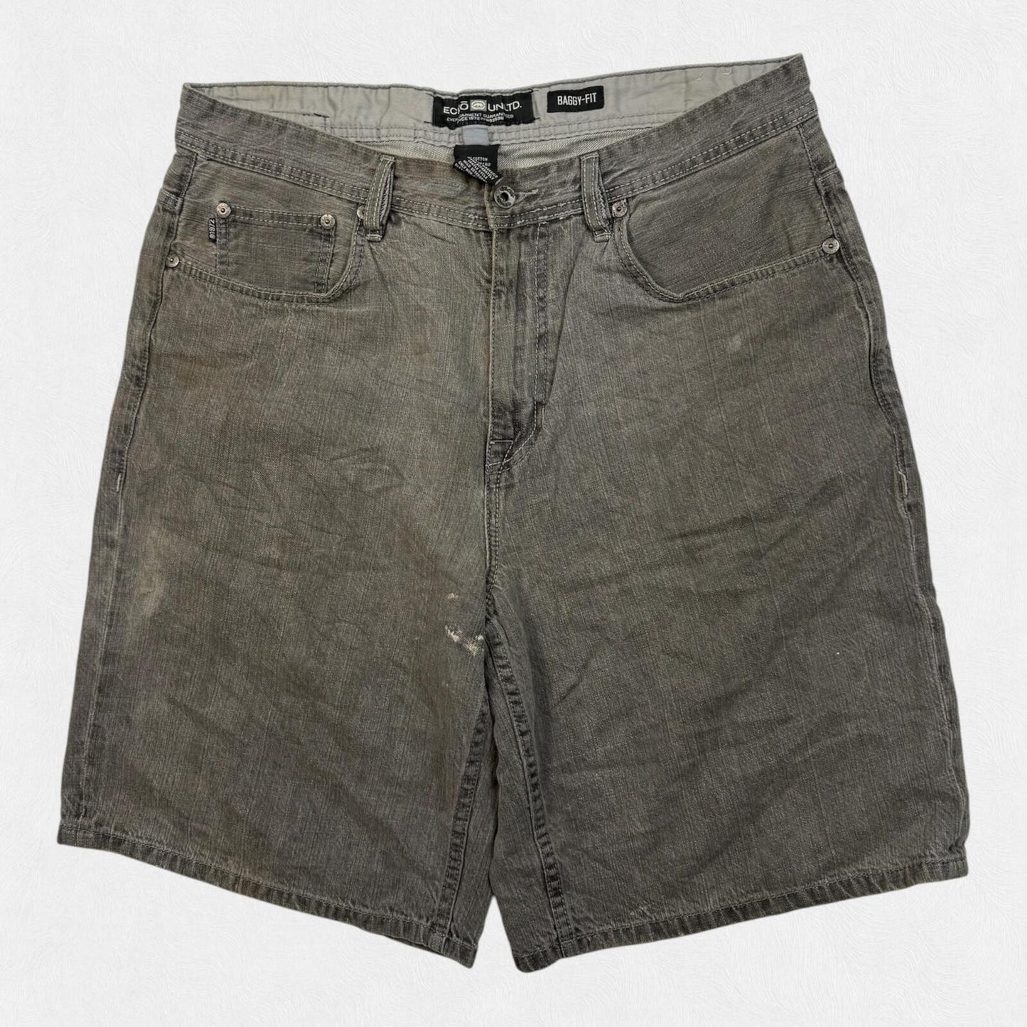 Vintage Y2K Ecko Unltd baggy hip hop jorts (W36)