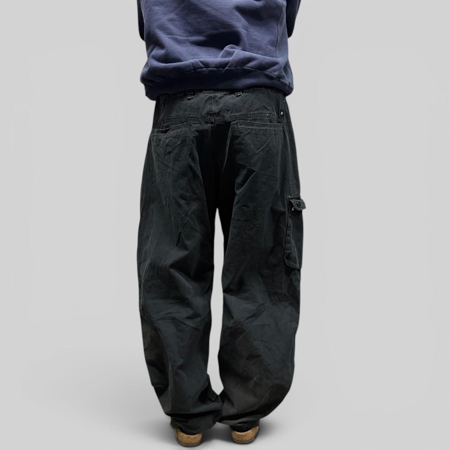 Vintage Nike baggy cargo pants (XL)