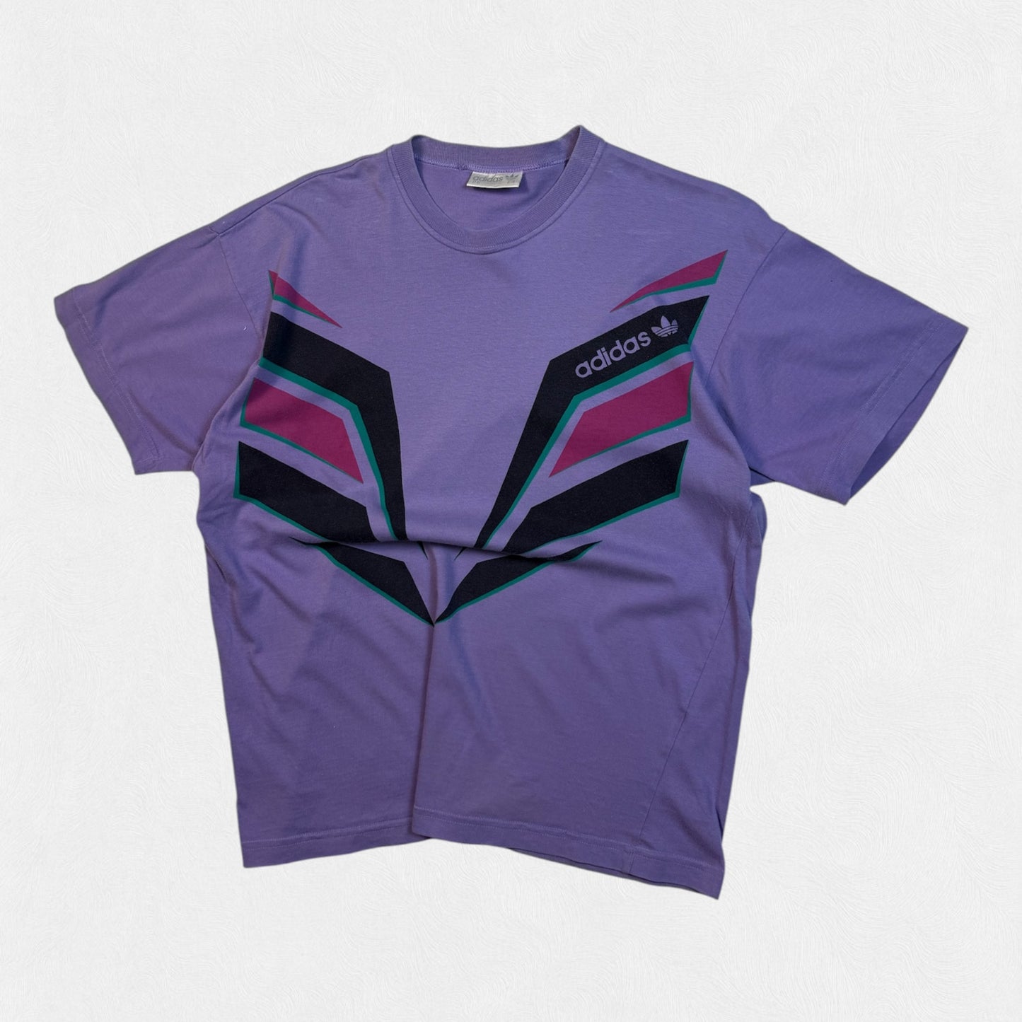Vintage 90s Adidas abstract tee (S)