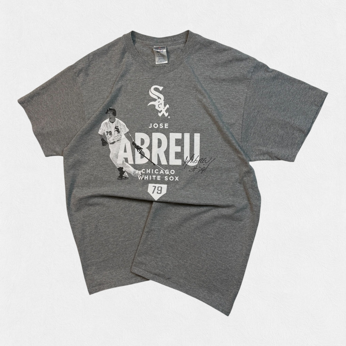 Jose Abreu Chicago white sox Jerzees graphic tee (XL)