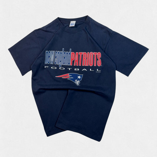 Vintage 90s New England Patriots NFL graphic tee (L)