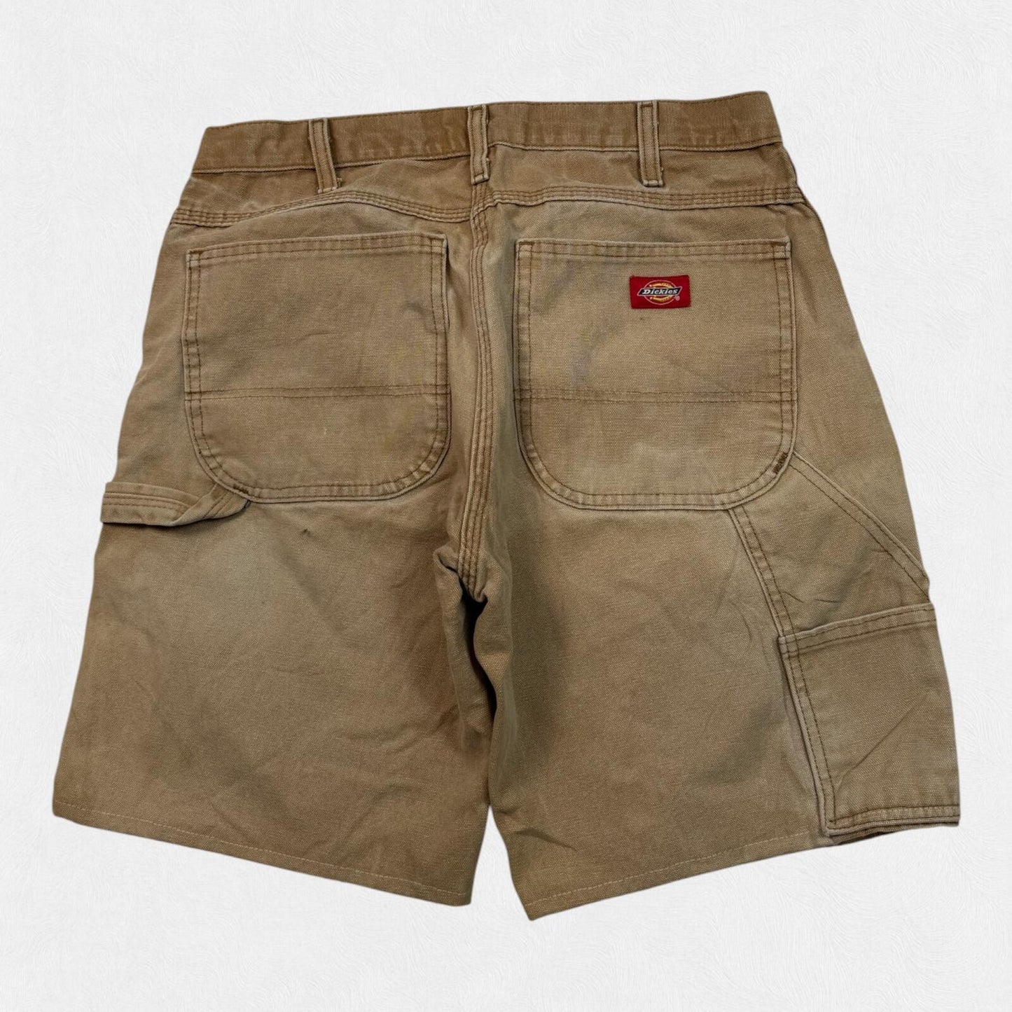 Dickies baggy carpenter shorts (W32)