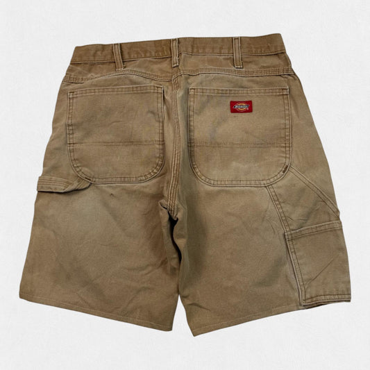 Dickies baggy carpenter shorts (W32)