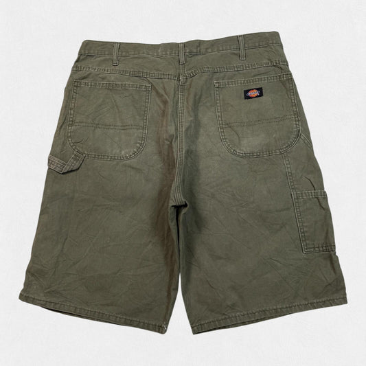 Dickies baggy carpenter shorts (W38)
