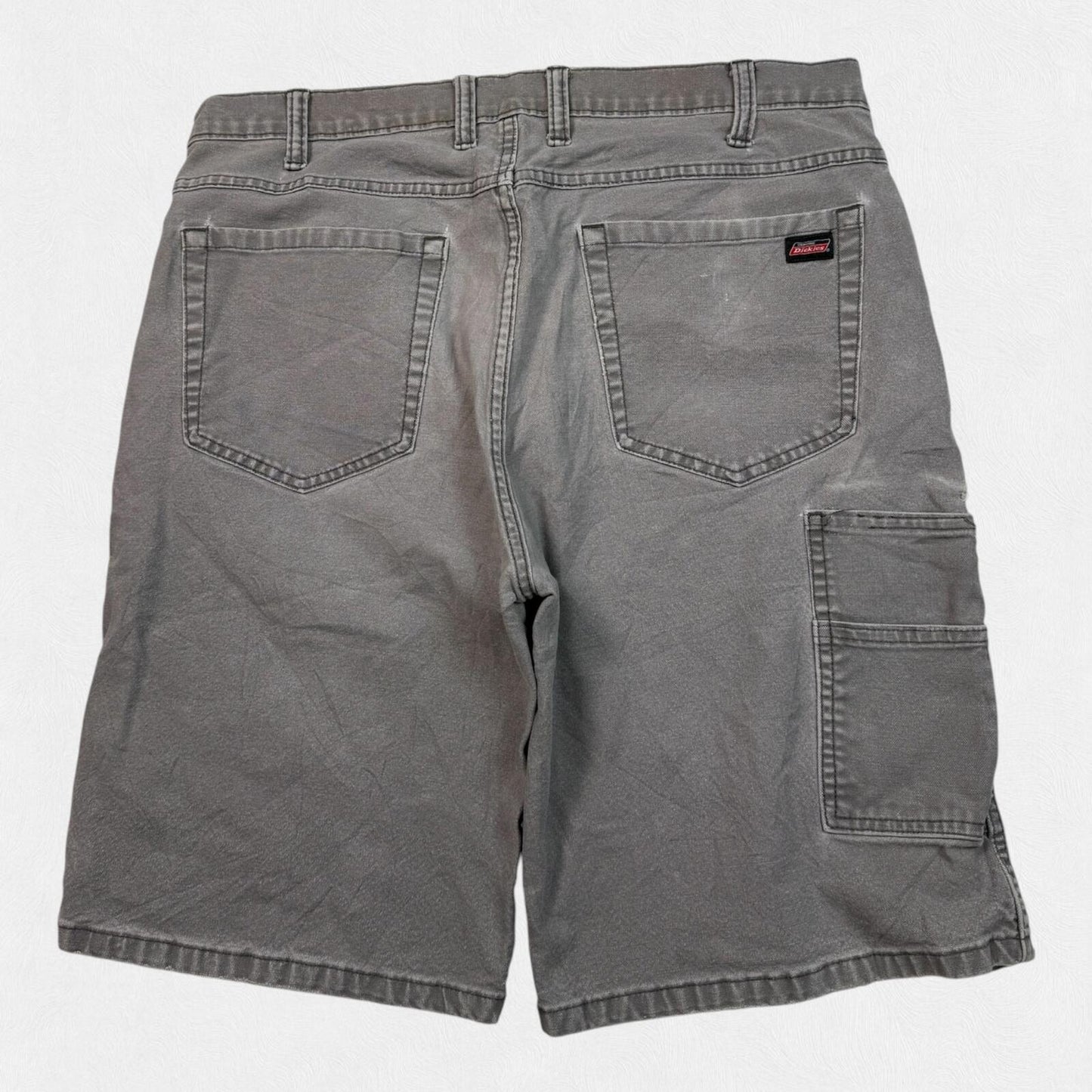Vintage Dickies baggy carpenter shorts (W34)