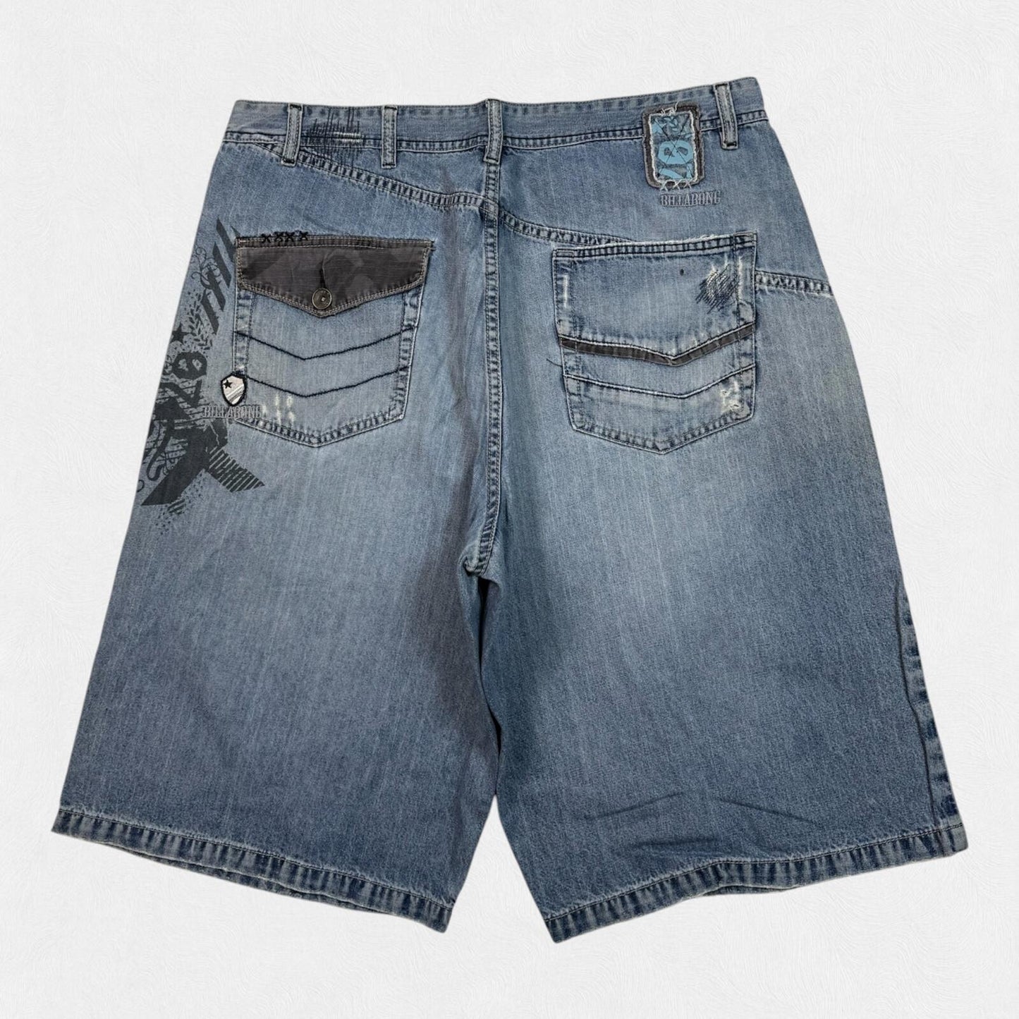 Vintage Y2K Billabong baggy hip hop jorts (W36)