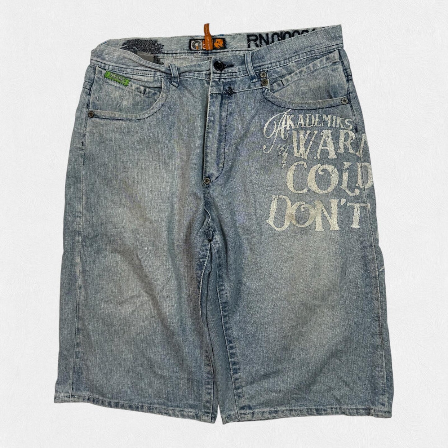 Vintage Y2K Akademiks baggy hip hop jorts (W38)