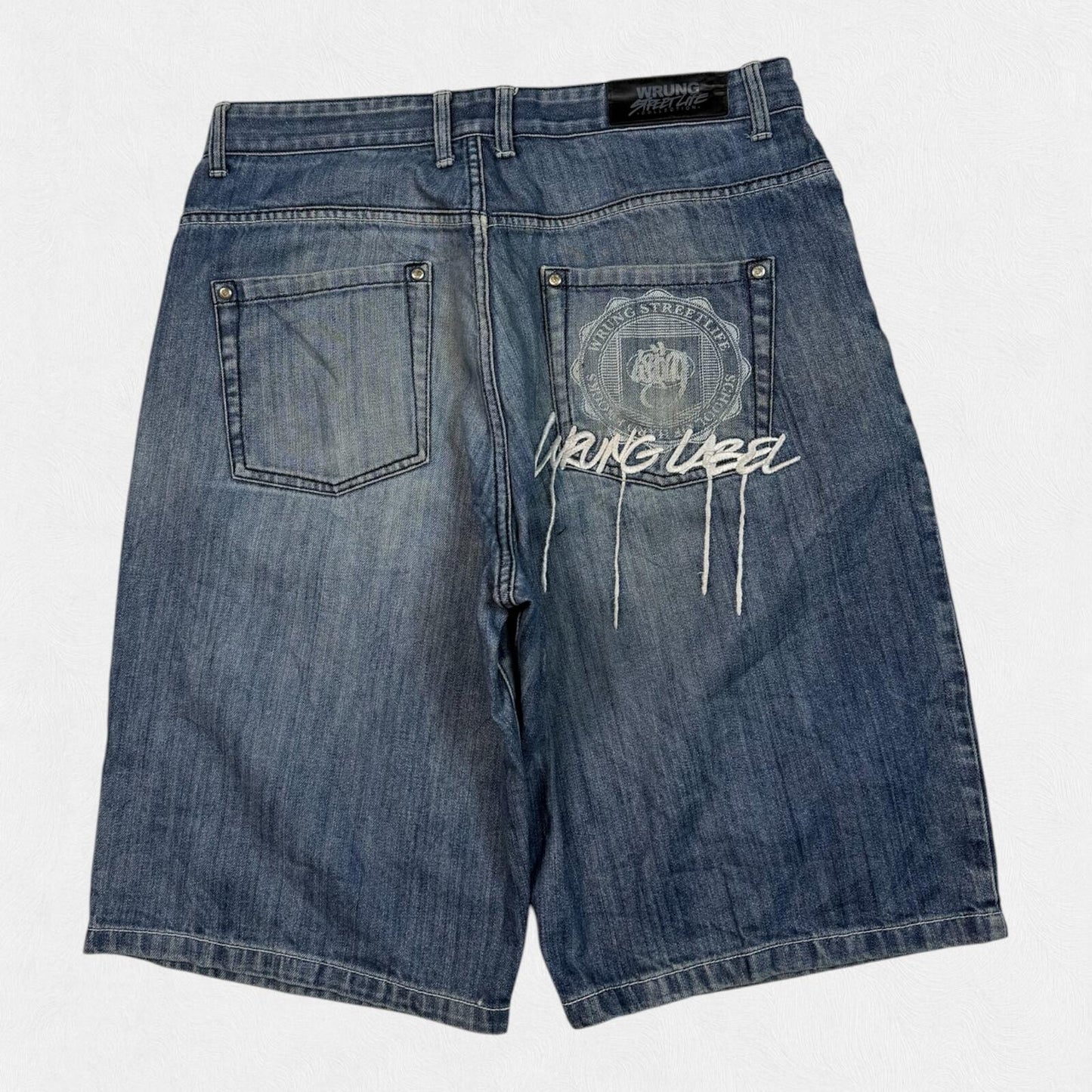 Vintage Y2K Wrung baggy hip hop jorts (W36)